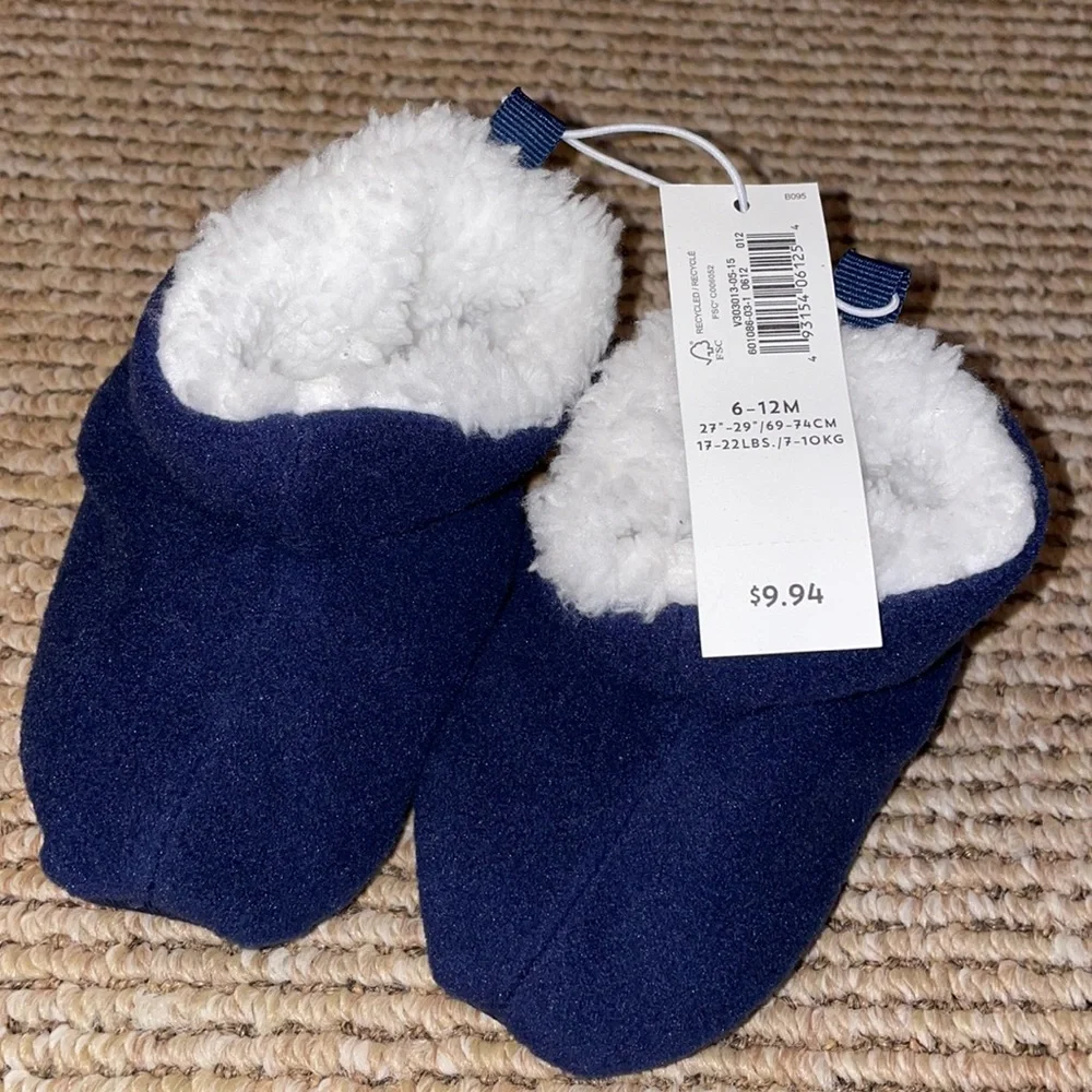 NWT Old Navy 6-12 month navy blue slippers